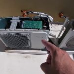 Aire acondicionado con placa exterior dañada